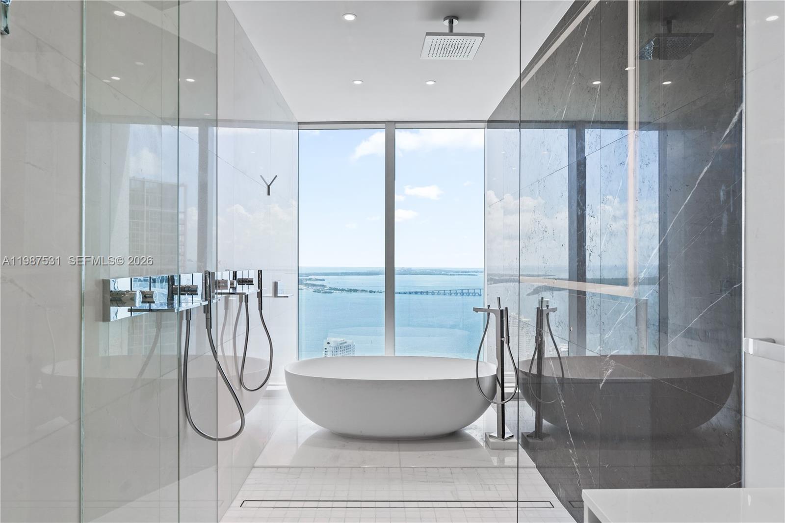 image Aston Martin Residences0