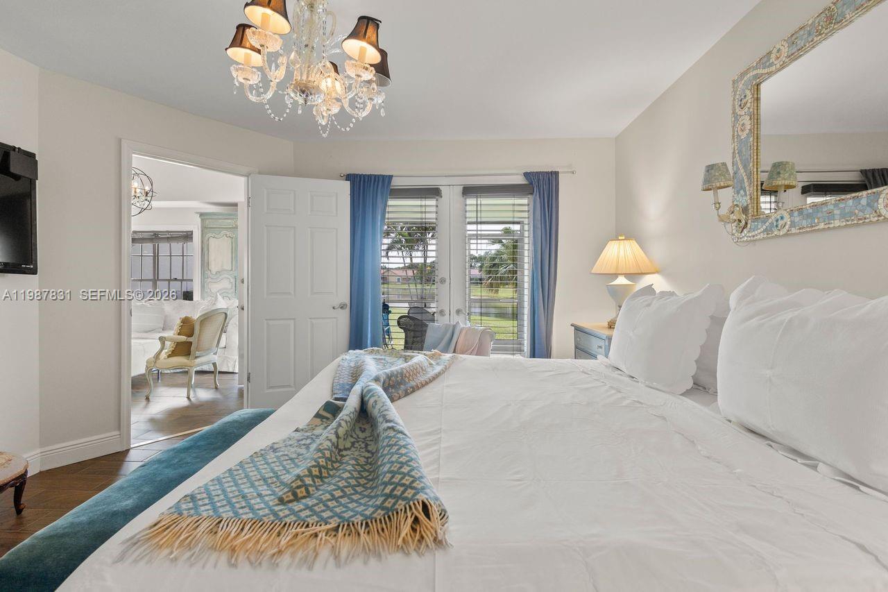 18551 Woodstream Dr Boca Raton, FL 33498