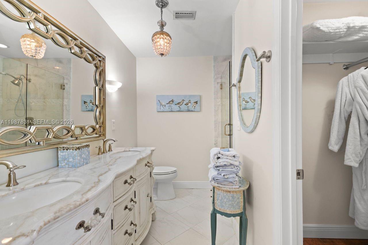 18551 Woodstream Dr Boca Raton, FL 33498