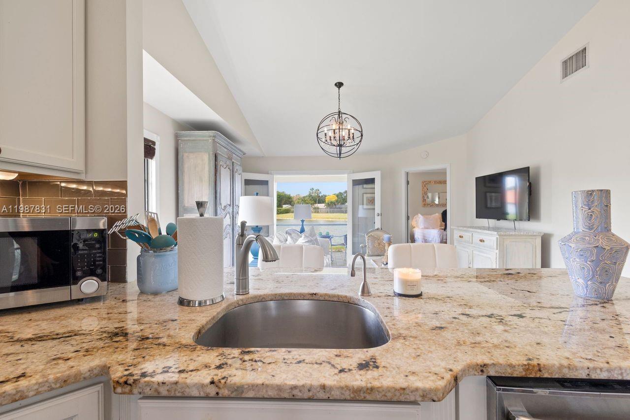 18551 Woodstream Dr Boca Raton, FL 33498