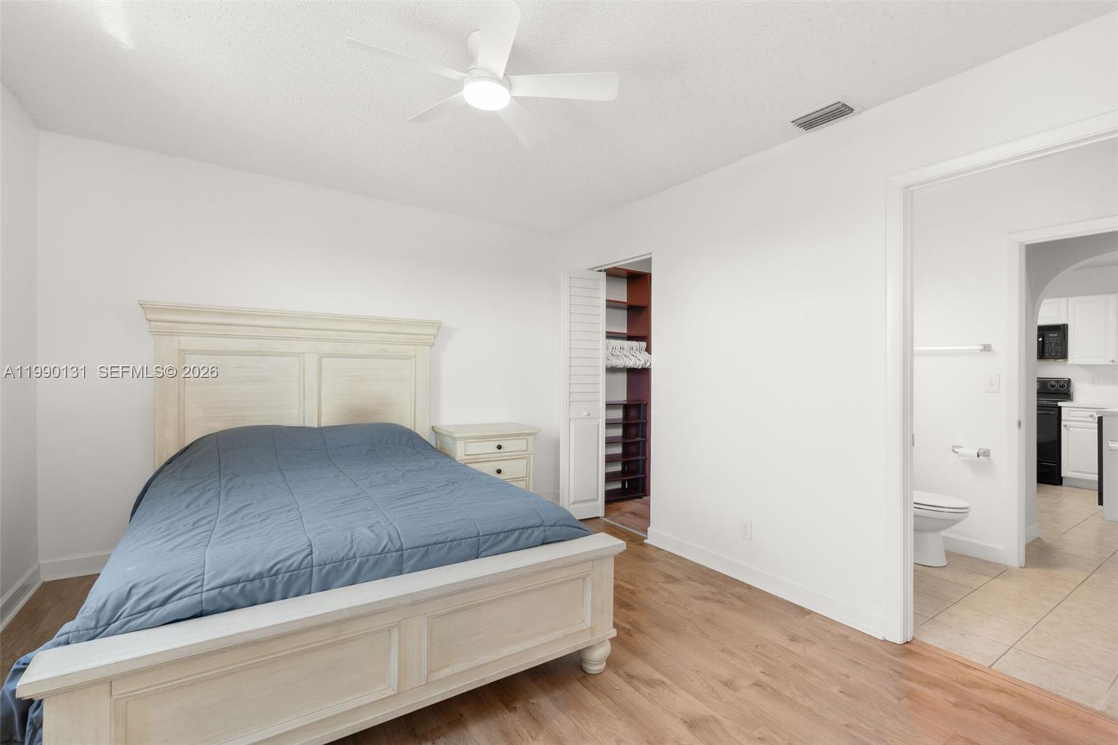 5761 Riverside Dr #304B4 Coral Springs, FL 33067