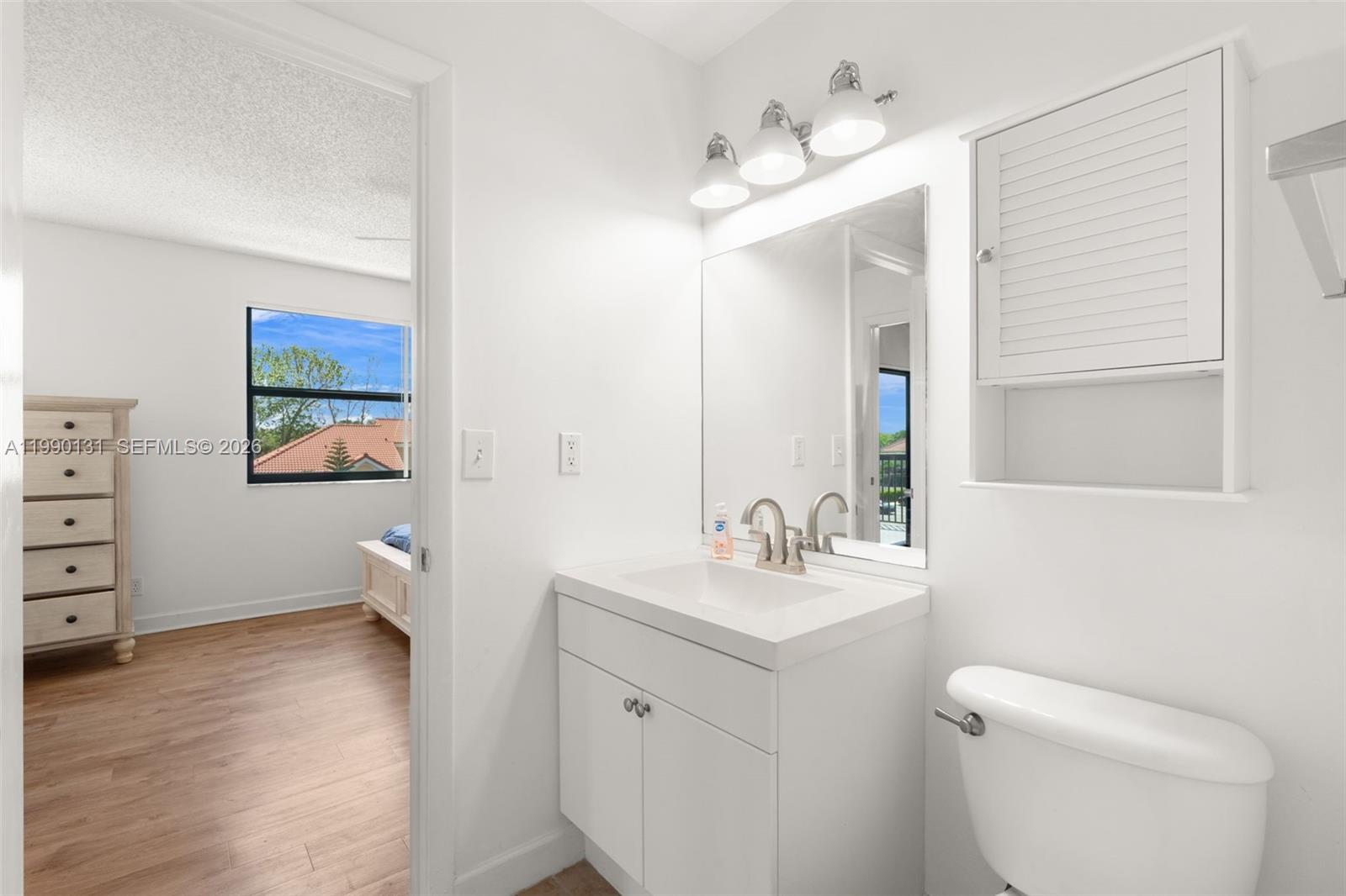 5761 Riverside Dr #304B4 Coral Springs, FL 33067