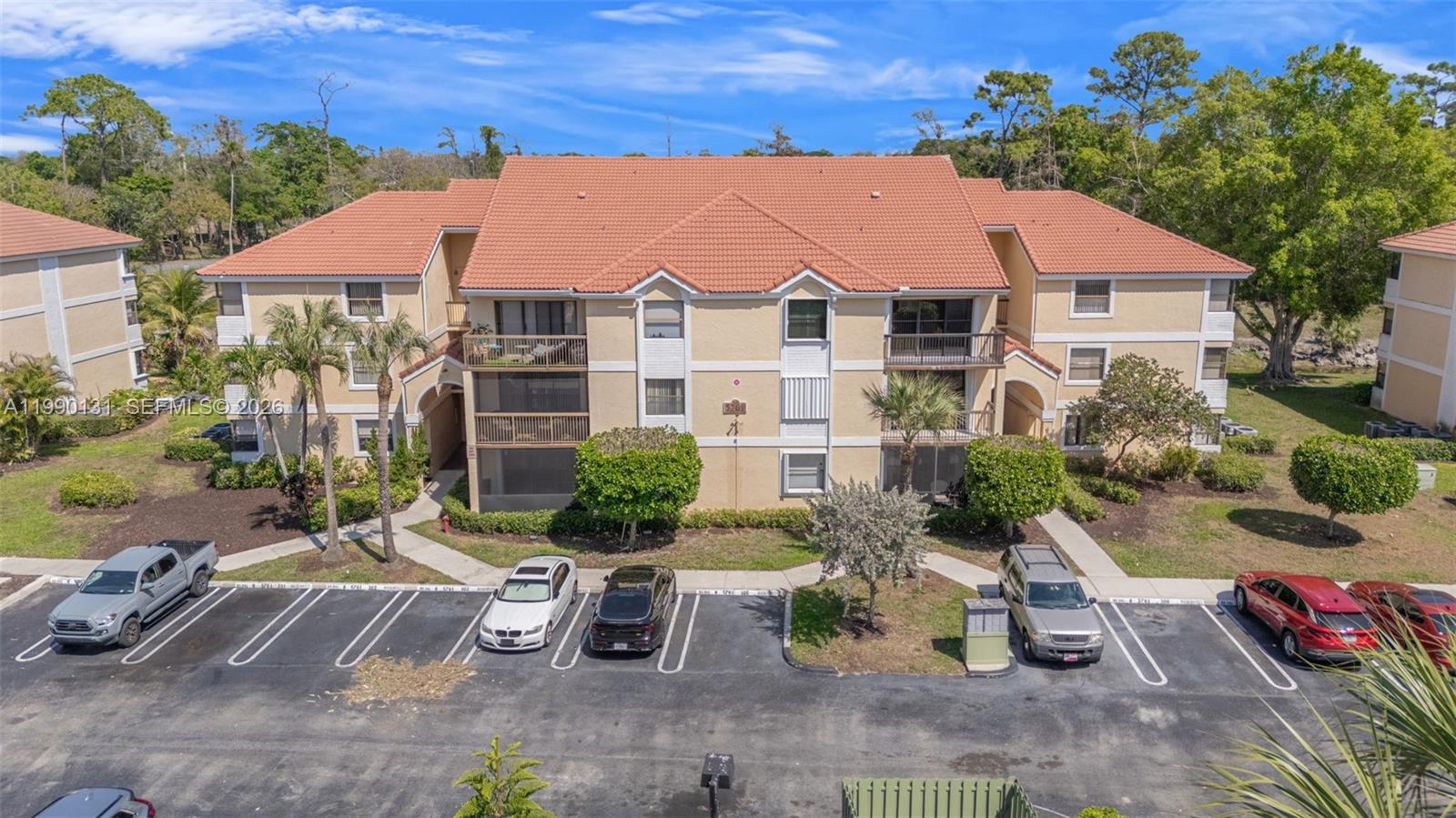 5761 Riverside Dr #304B4 Coral Springs, FL 33067