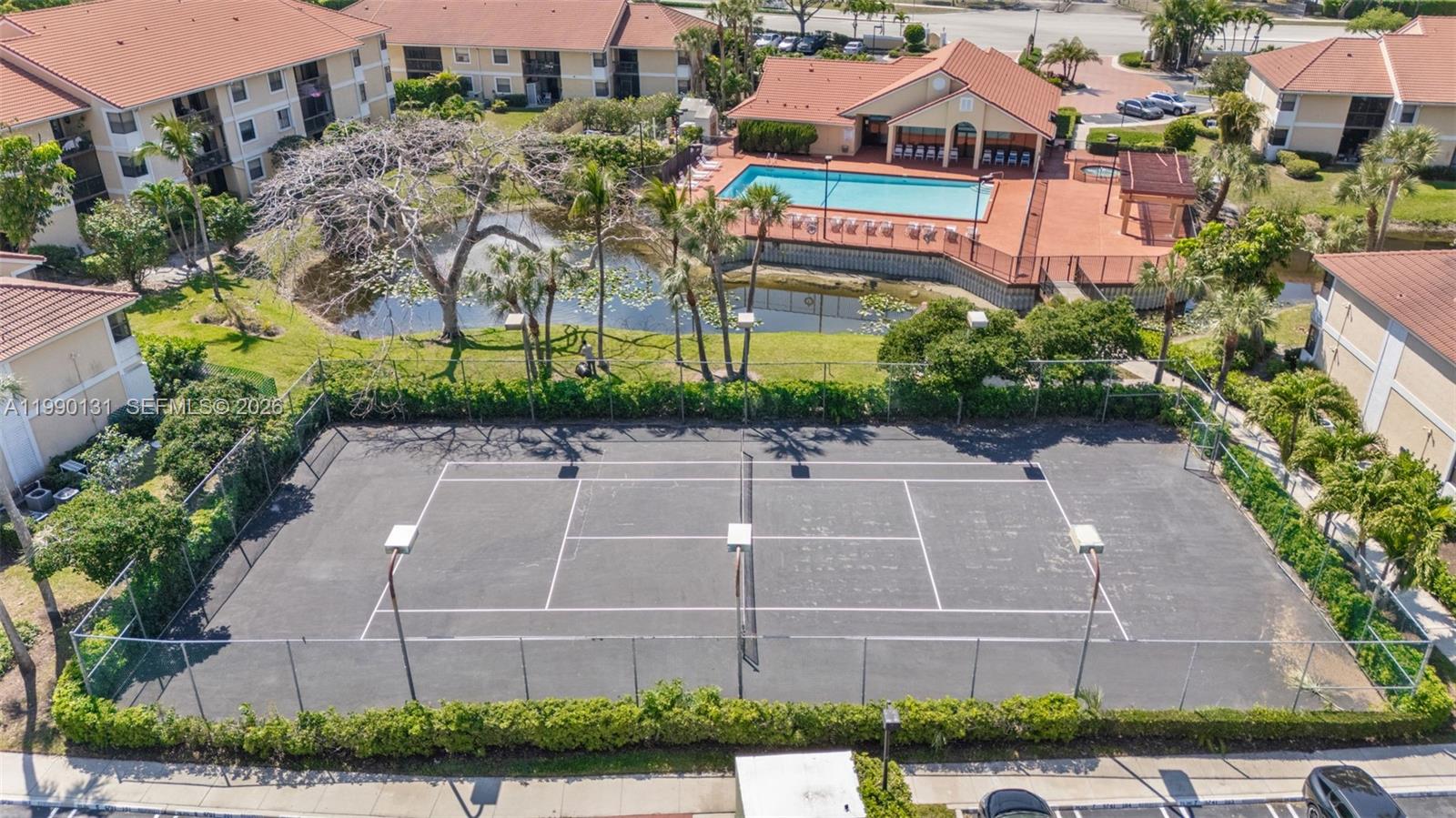 5761 Riverside Dr #304B4 Coral Springs, FL 33067