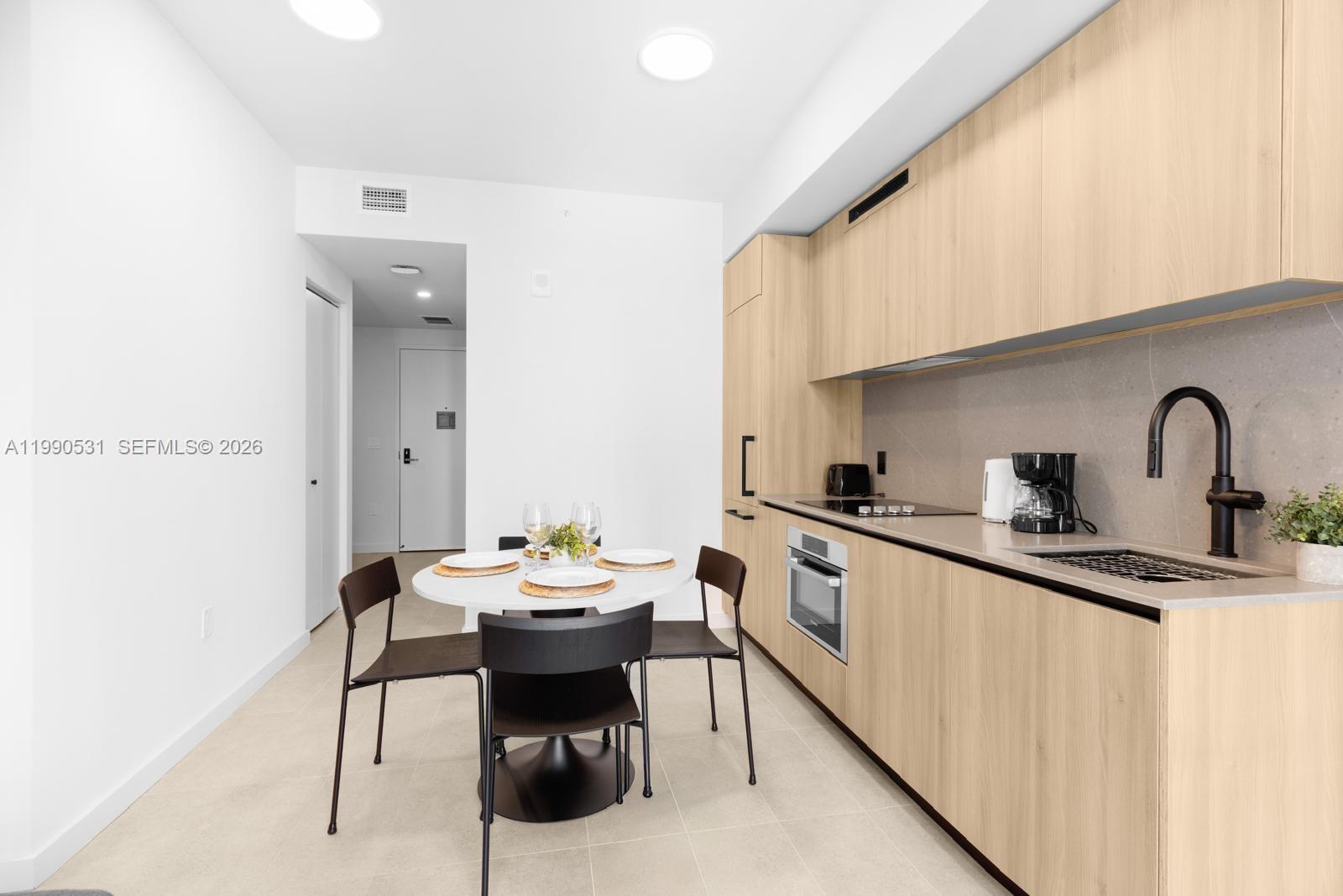 image 501 FIRST Residences22