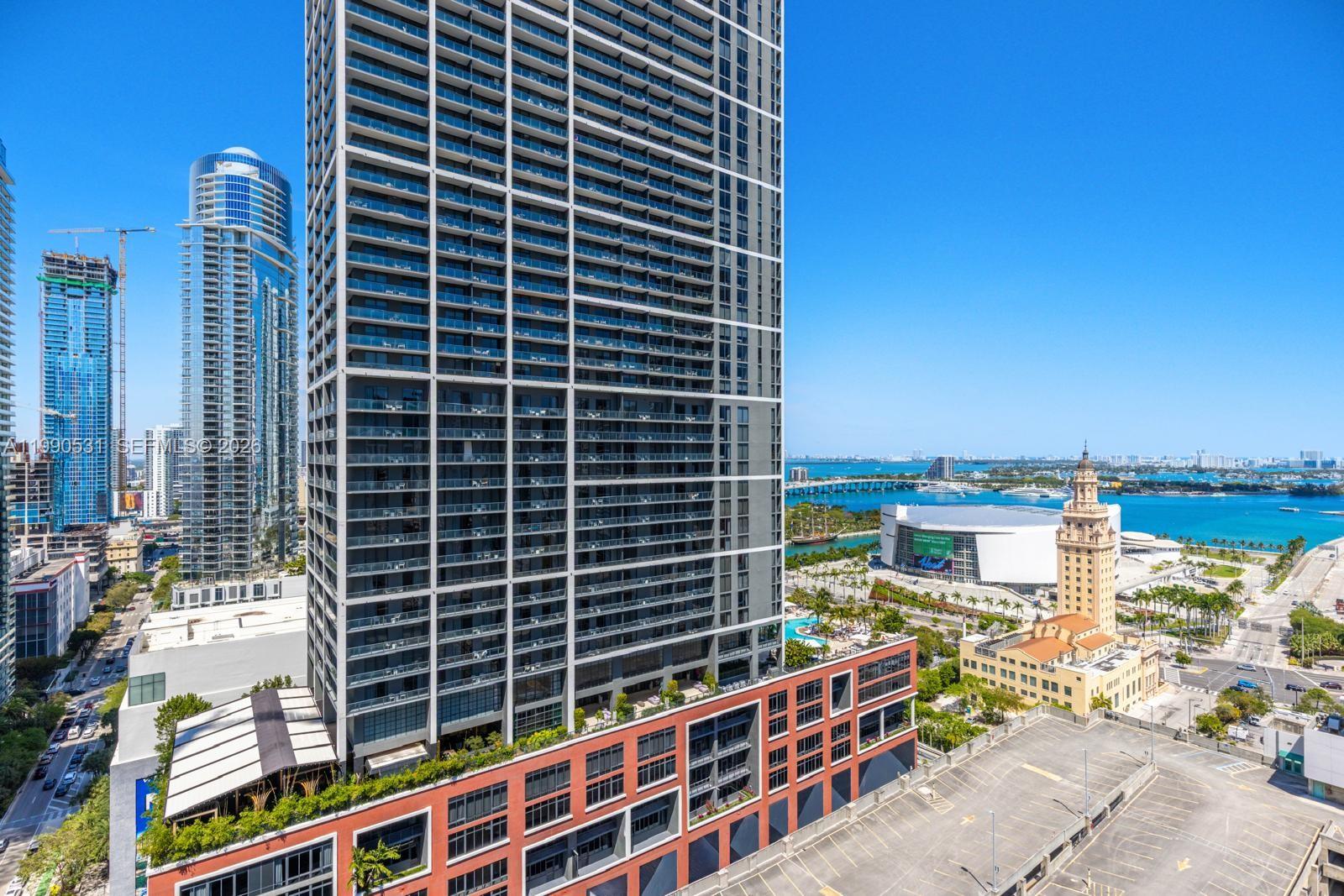 image 501 FIRST Residences25