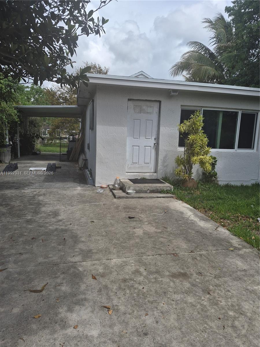 399 NW 98th St Miami, FL 33150