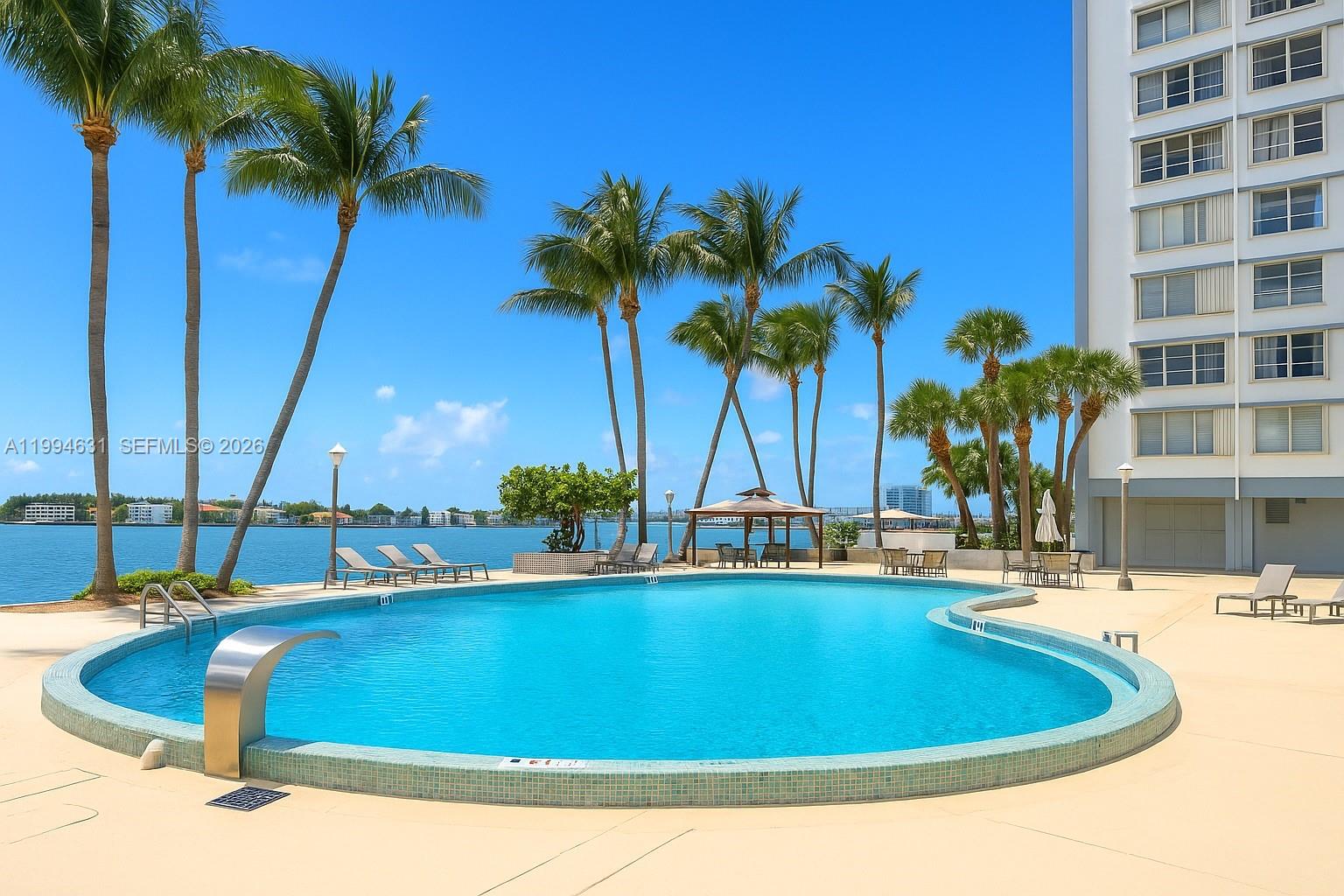 1865 79th St Cswy #15F North Bay Village, FL 33141