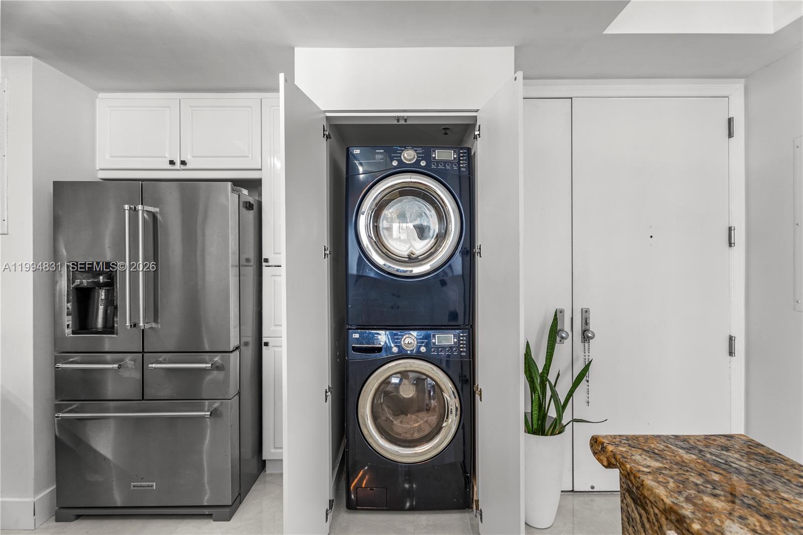 808 Brickell Key Dr #3007 Miami, FL 33131