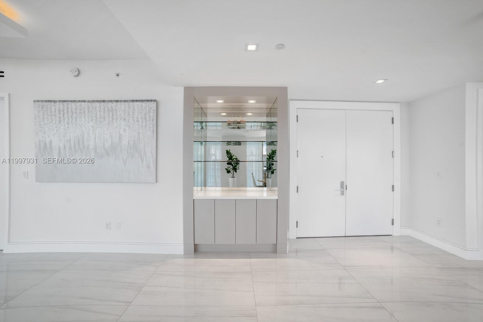 10203 Collins Ave #2501 Bal Harbour, FL 33154