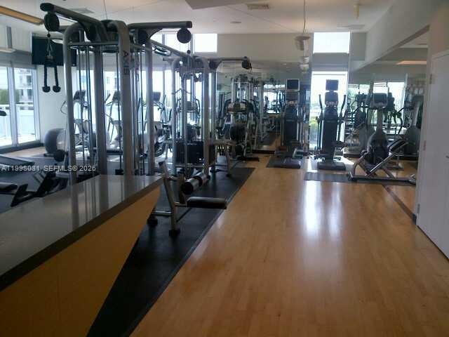 image Axis on Brickell South39