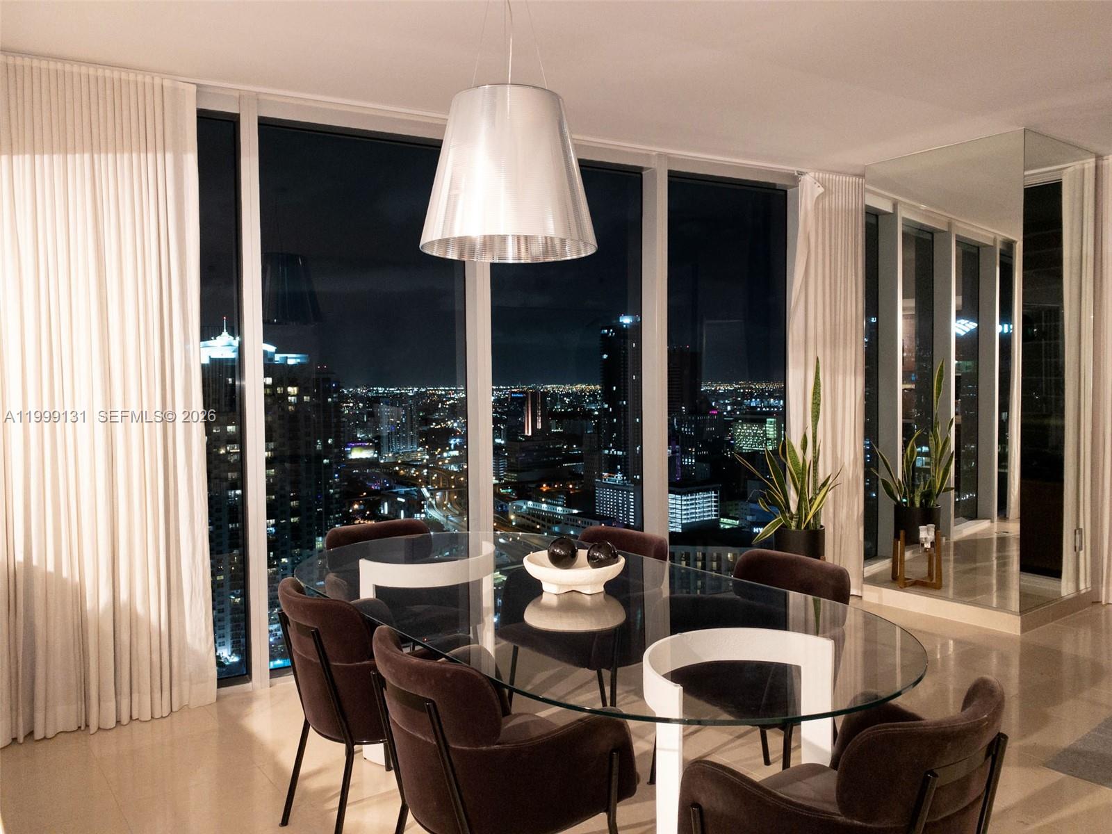 image Icon Brickell I13