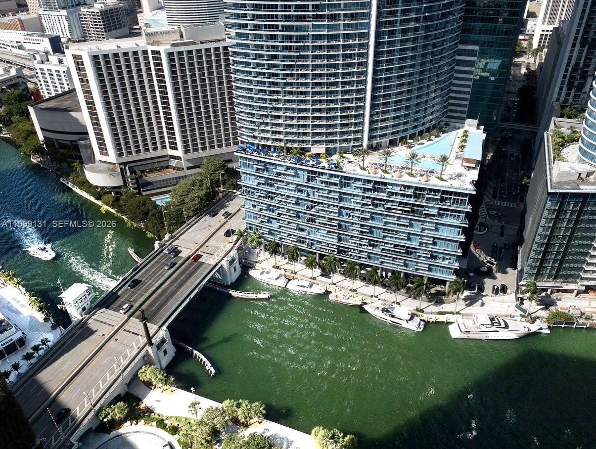 image Icon Brickell I19