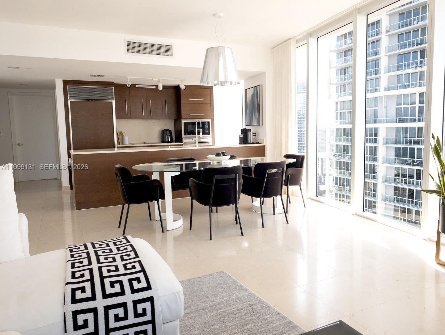 image Icon Brickell I3