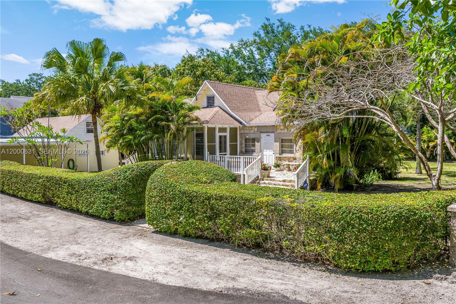 7201 SW 166th St Palmetto Bay, FL 33157