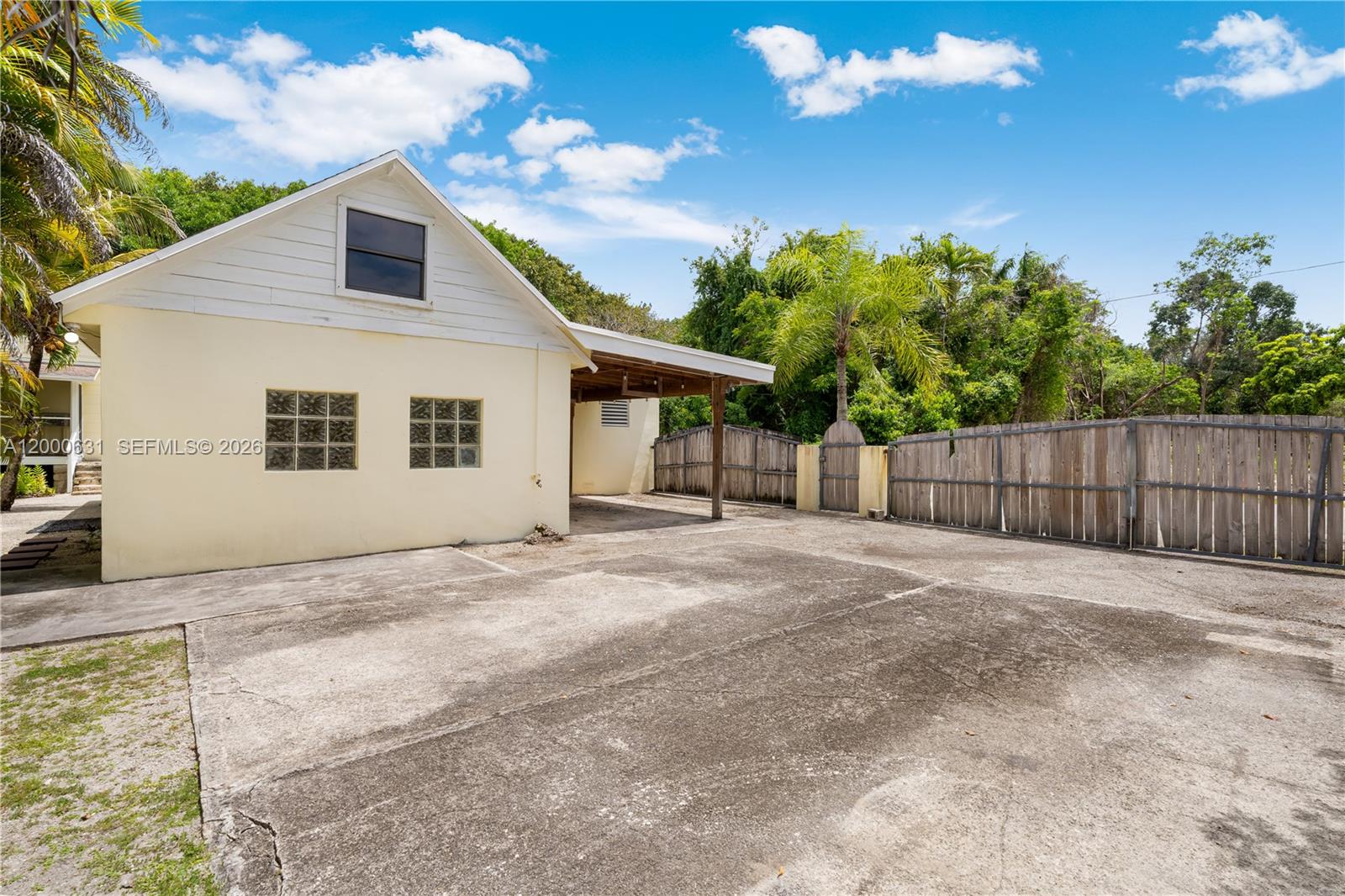 7201 SW 166th St Palmetto Bay, FL 33157