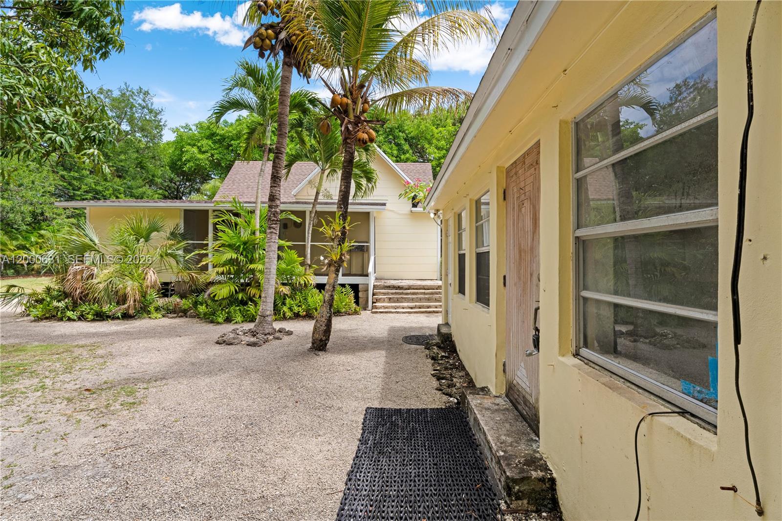 7201 SW 166th St Palmetto Bay, FL 33157