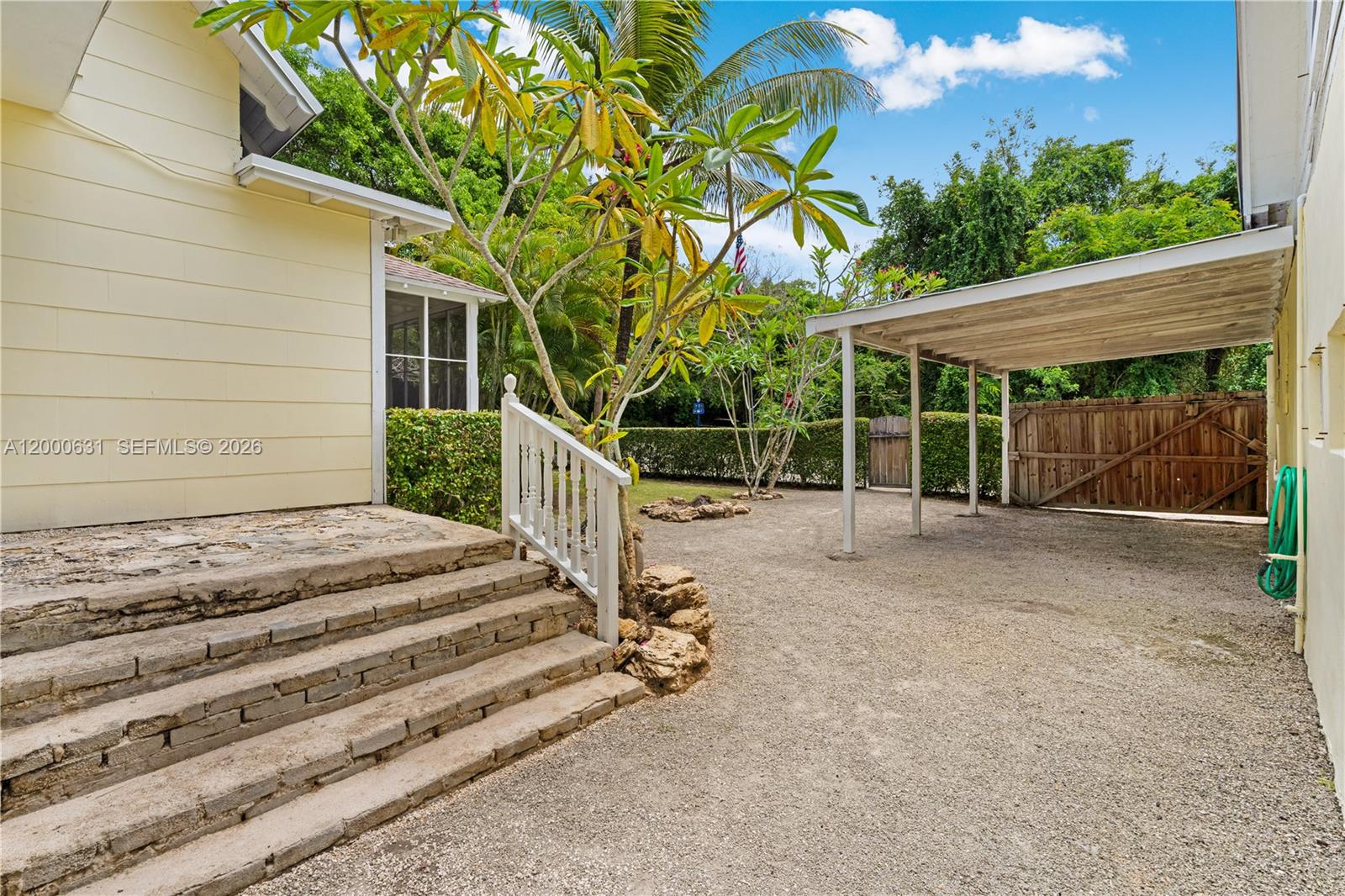 7201 SW 166th St Palmetto Bay, FL 33157