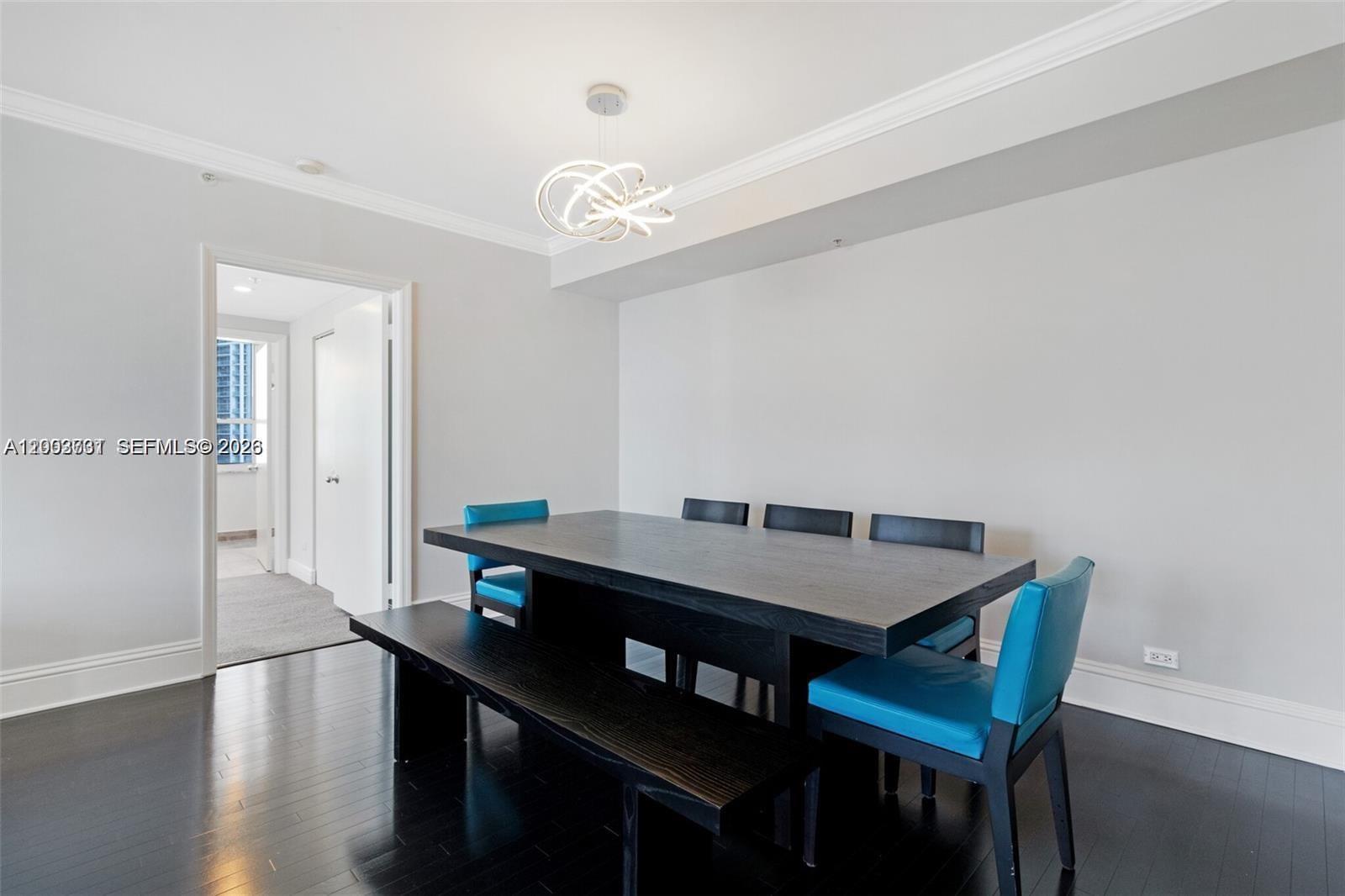 image Courvoisier Courts18