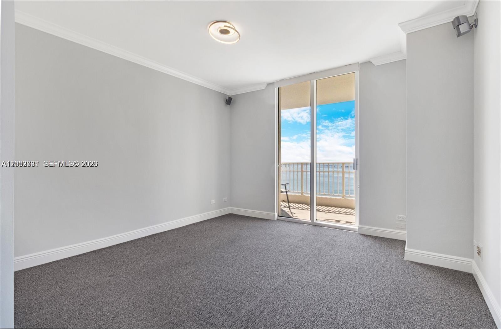 image Courvoisier Courts30