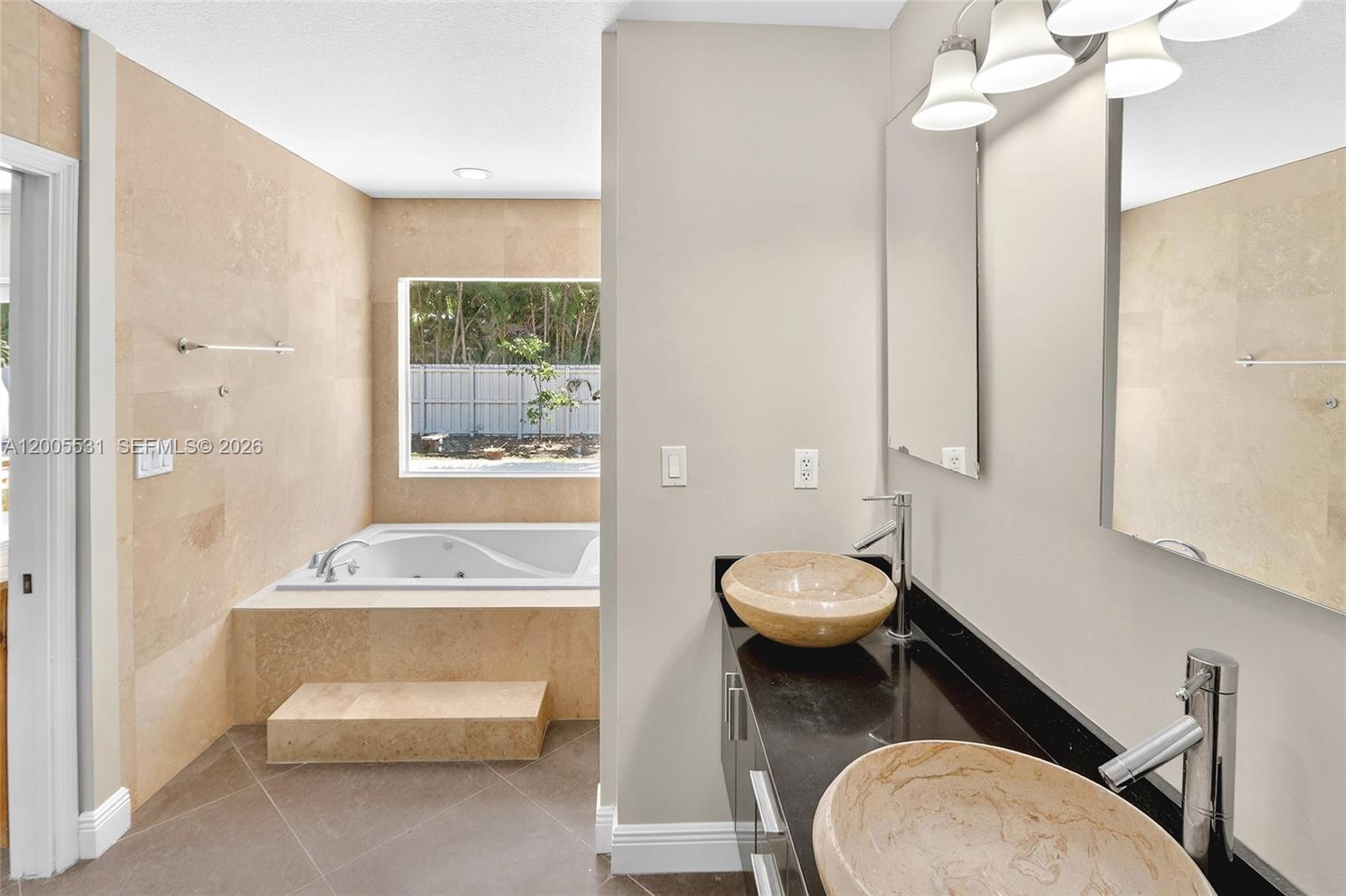 5310 SW 72th St Miami, FL 33143