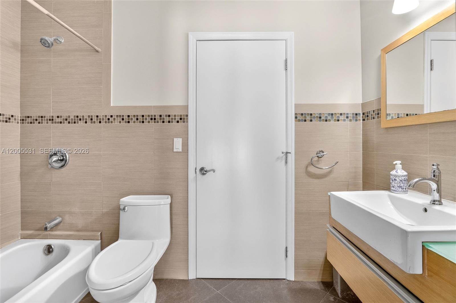 5310 SW 72th St Miami, FL 33143