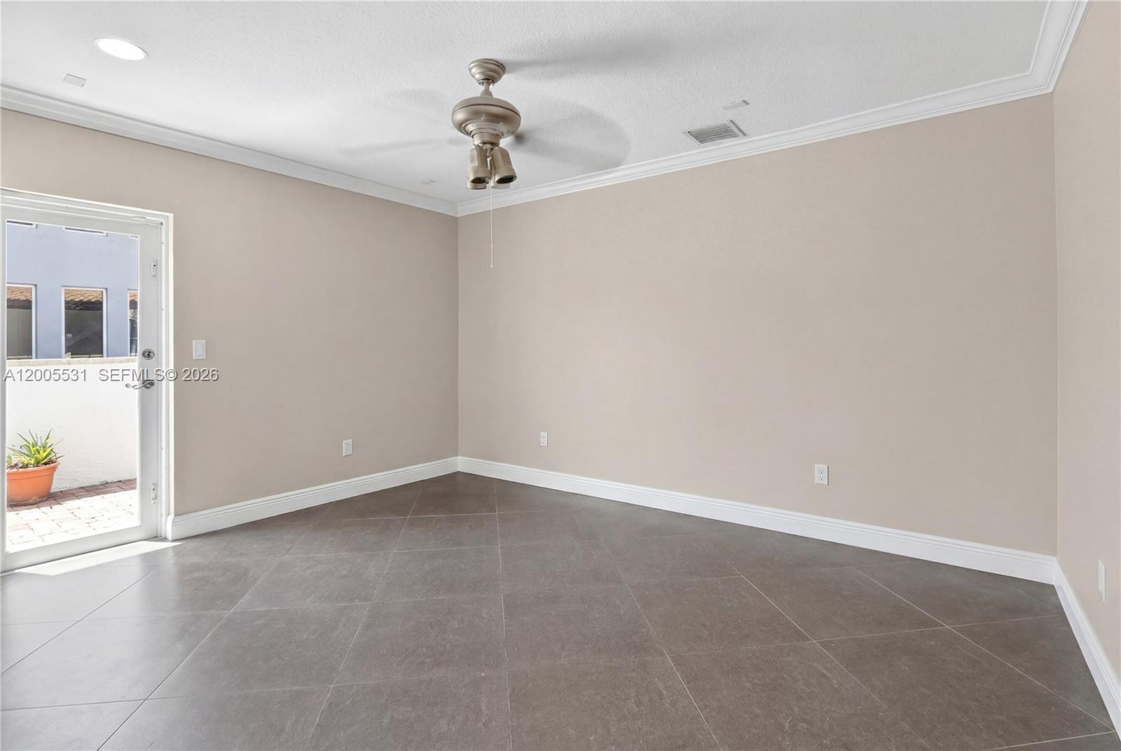 5310 SW 72th St Miami, FL 33143