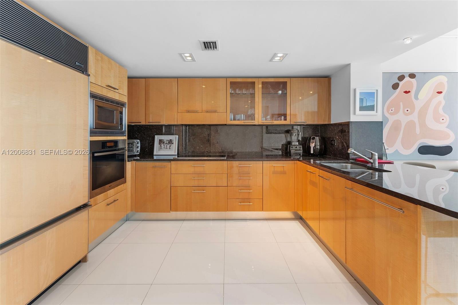 6801 Collins Ave #PH01/02 Miami Beach, FL 33141