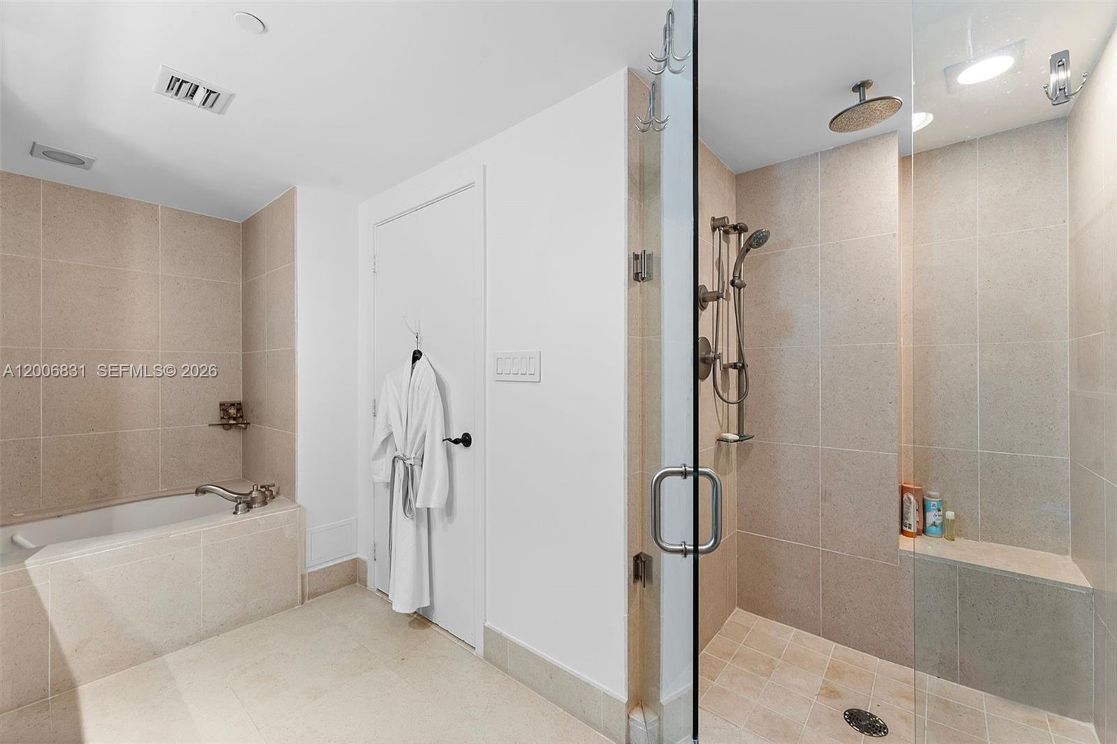 6801 Collins Ave #PH01/02 Miami Beach, FL 33141