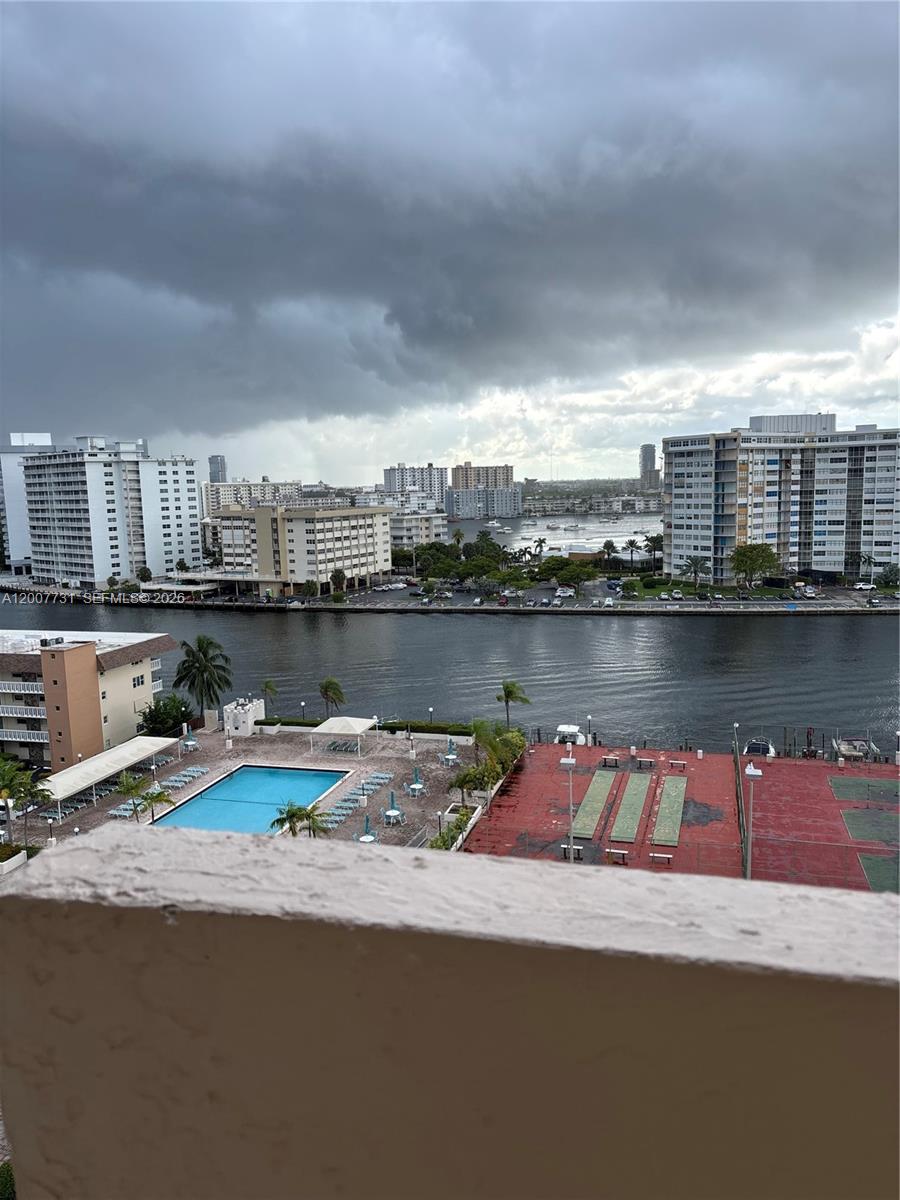 1865 S Ocean Dr #4L Hallandale Beach, FL 33009