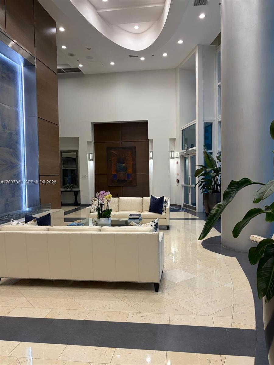 image The Mark on Brickell6