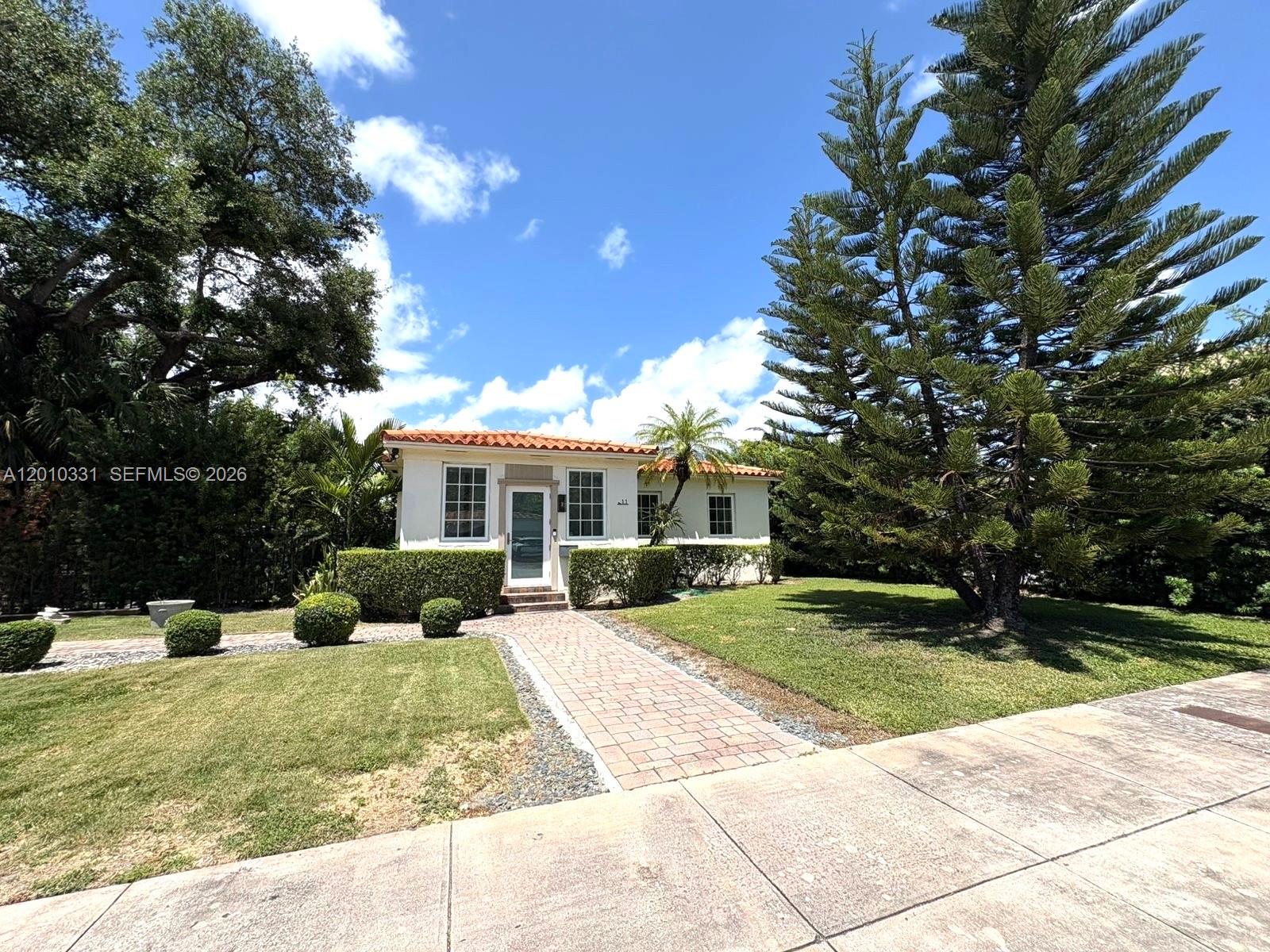 11 Veragua Ave