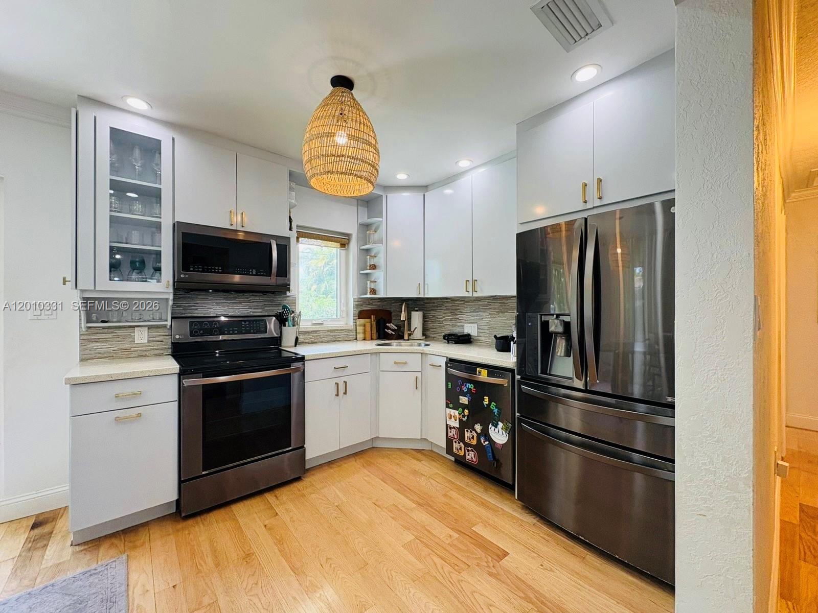 11 Veragua Ave Coral Gables, FL 33134
