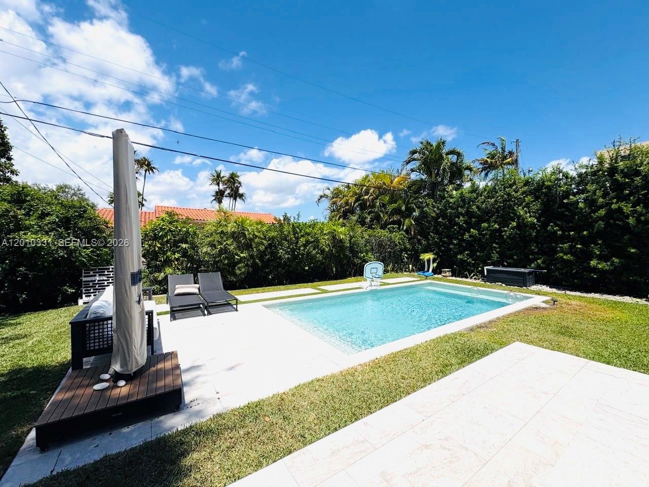 11 Veragua Ave Coral Gables, FL 33134