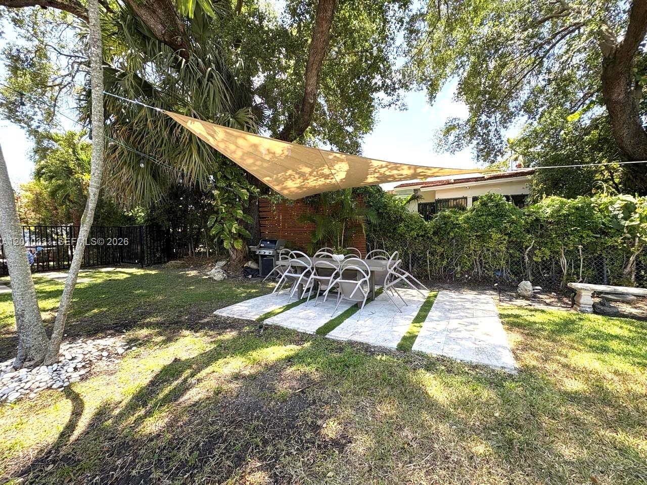 11 Veragua Ave Coral Gables, FL 33134