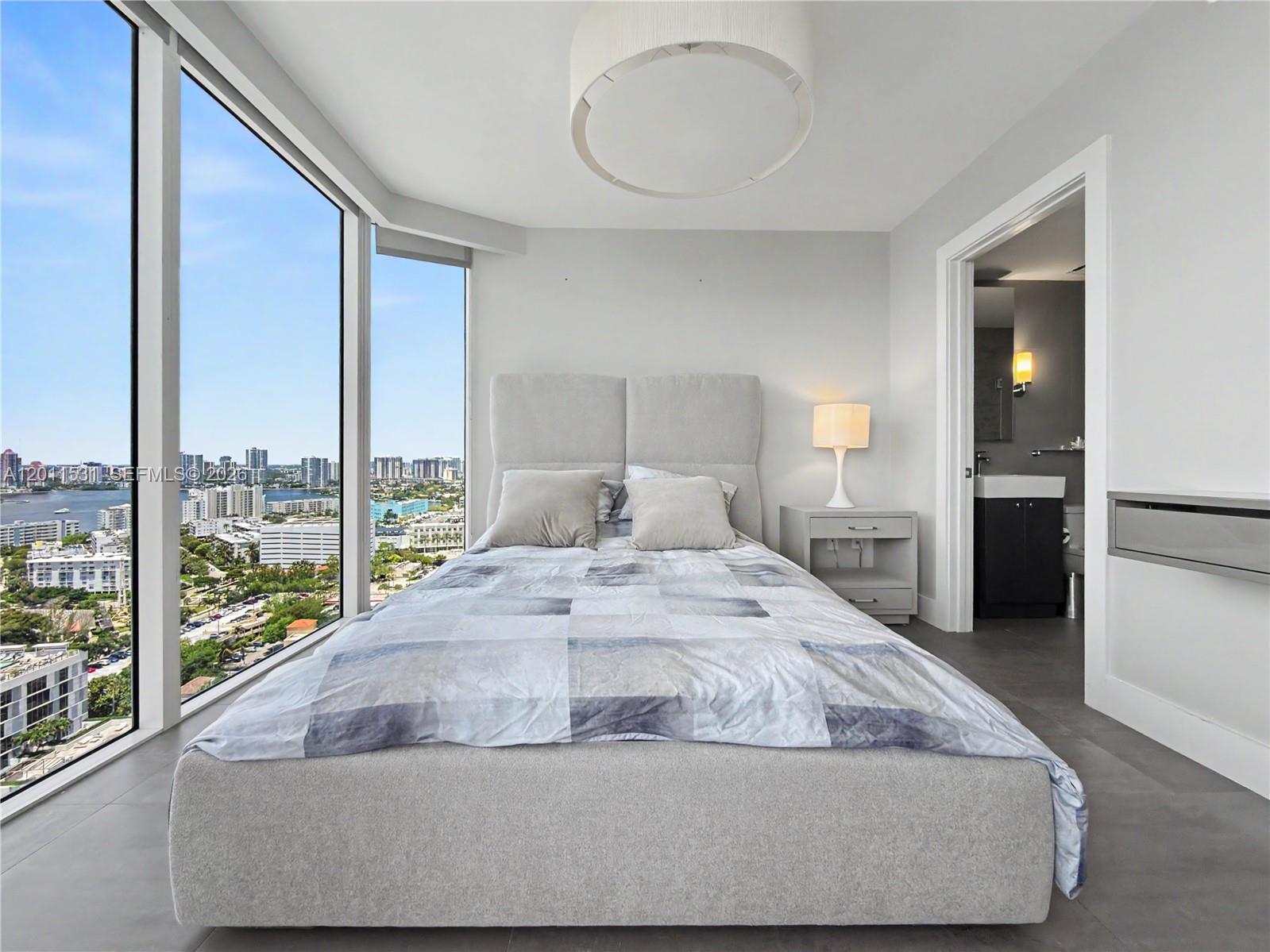 17555 Collins Ave #2501 Sunny Isles Beach, FL 33160