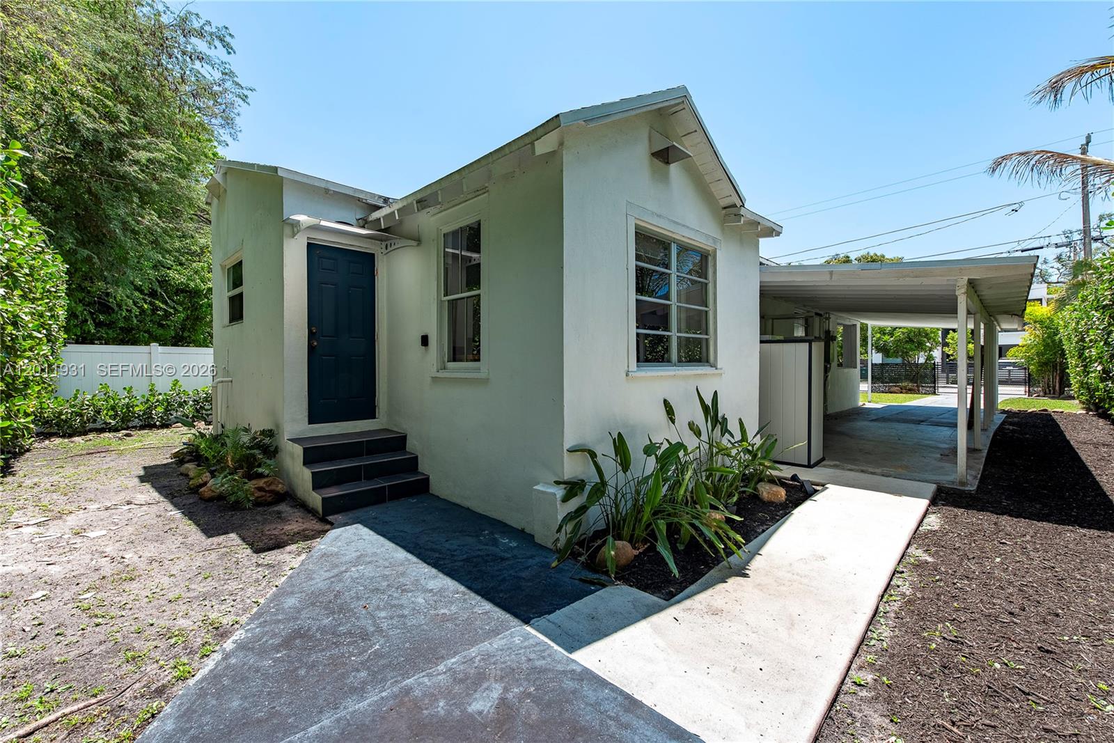 3655 Oak Ave #3655 Miami, FL 33133