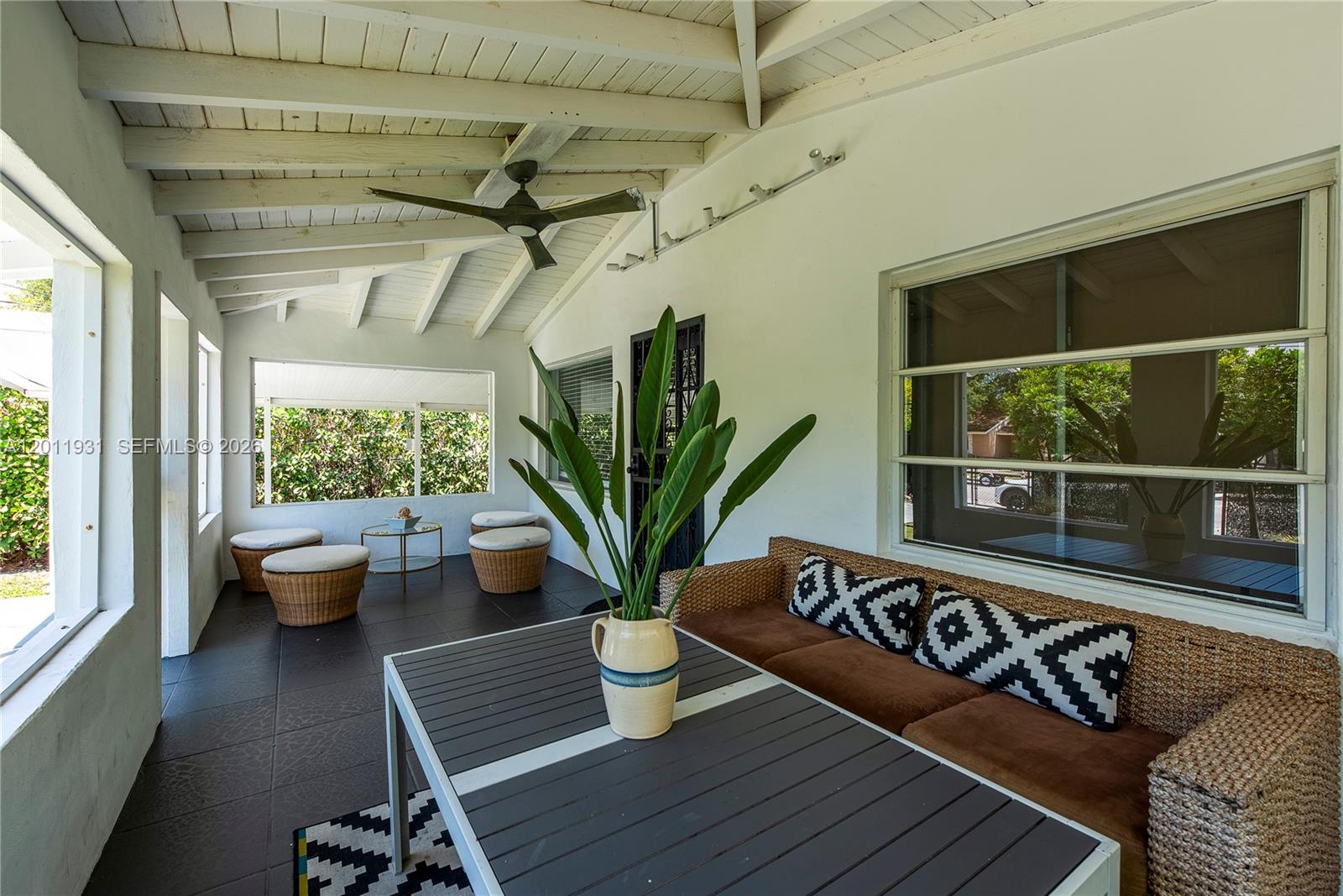 3655 Oak Ave #3655 Miami, FL 33133