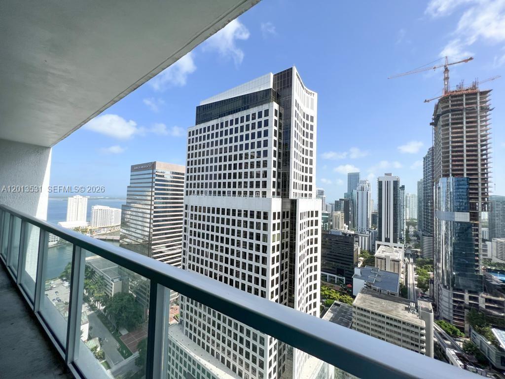 image 500 Brickell West9