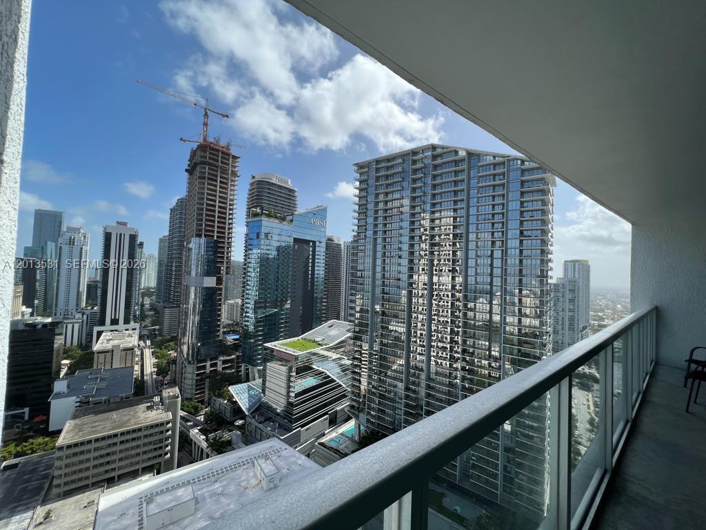 image 500 Brickell West10