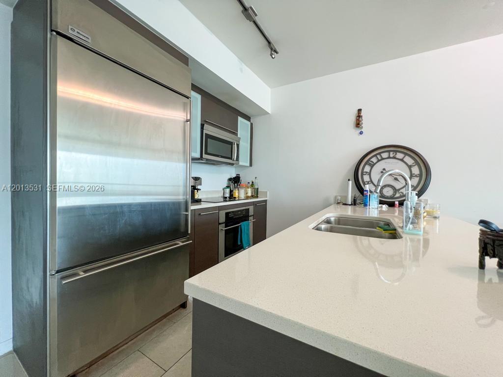 image 500 Brickell West1