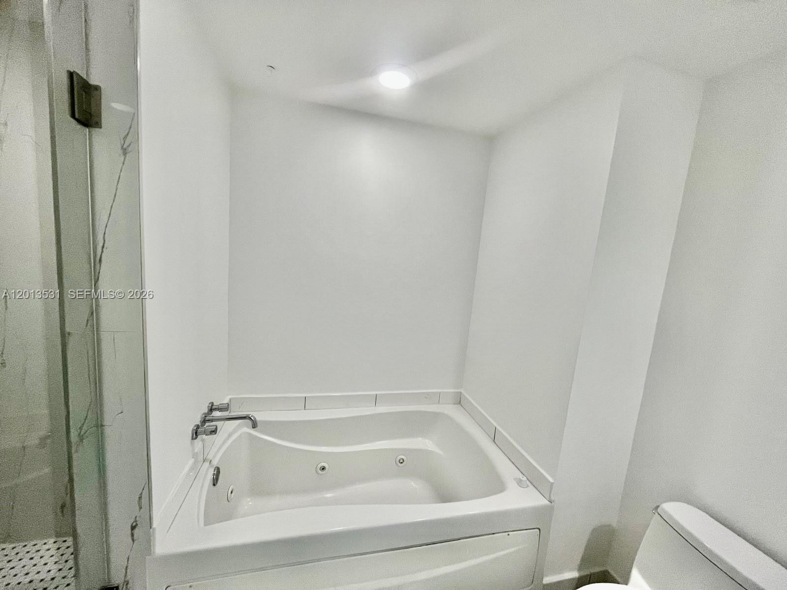 image 500 Brickell West5