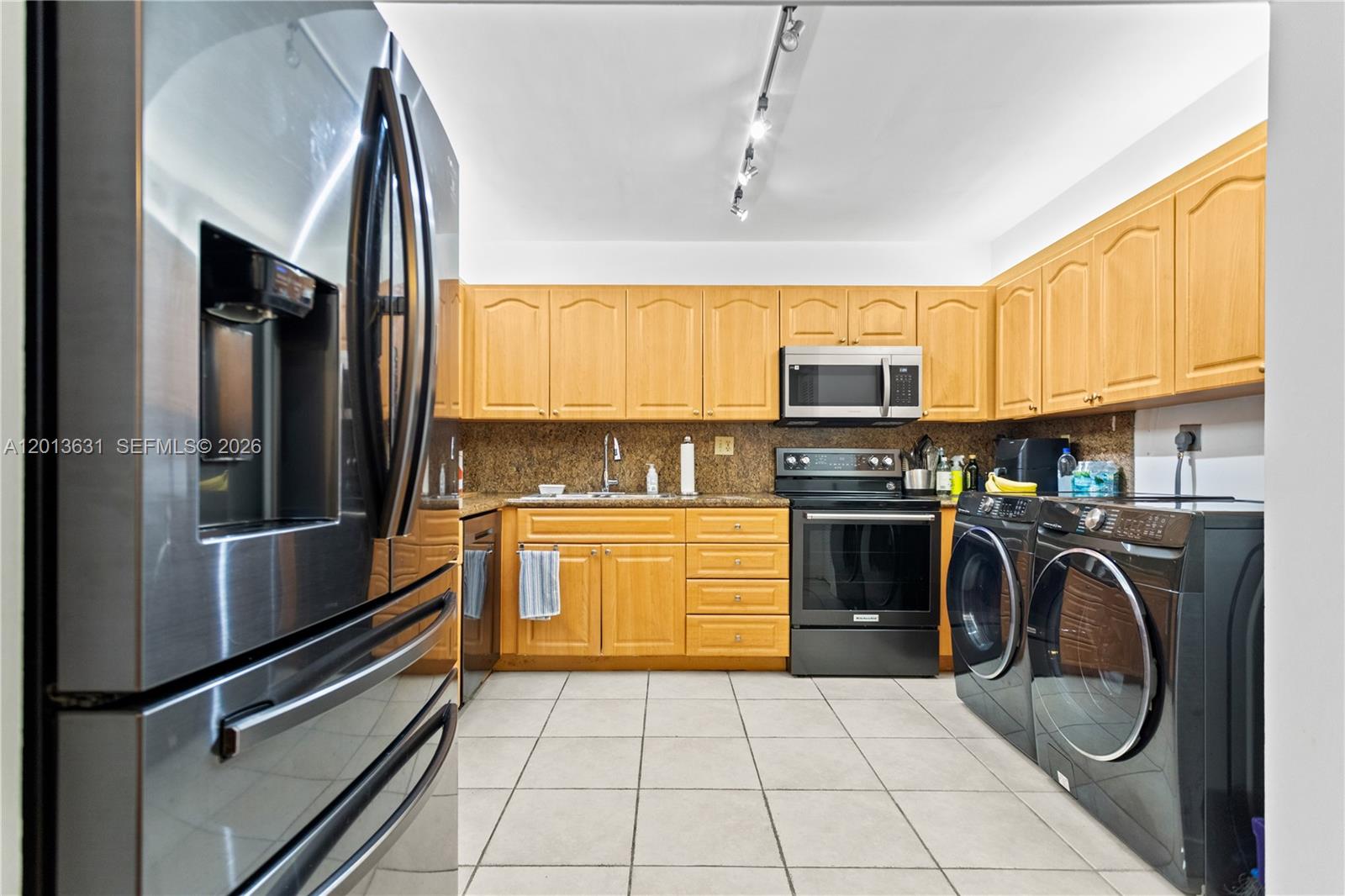 101 Ocean Ln Dr #209 Key Biscayne, FL 33149