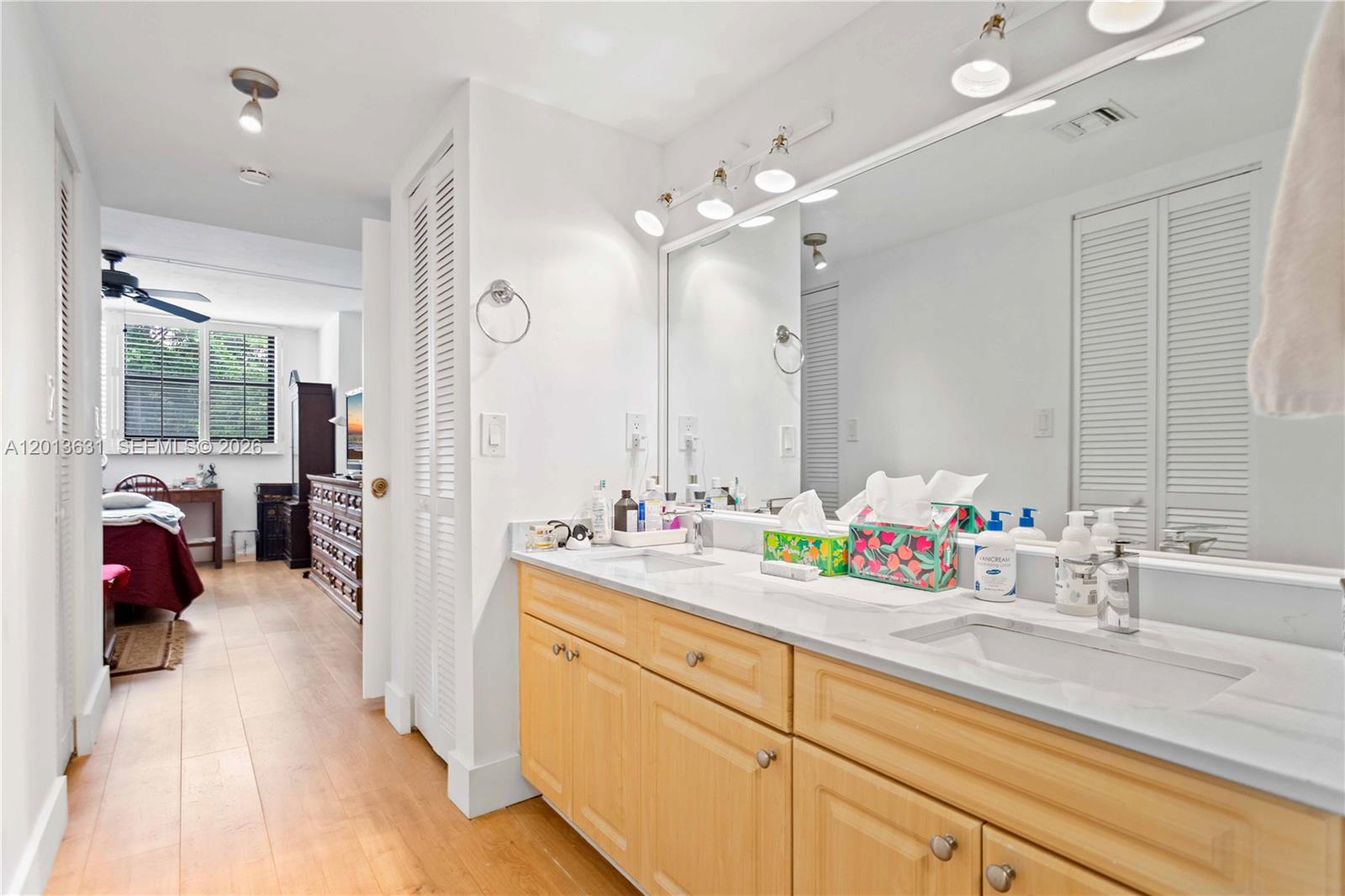 101 Ocean Ln Dr #209 Key Biscayne, FL 33149