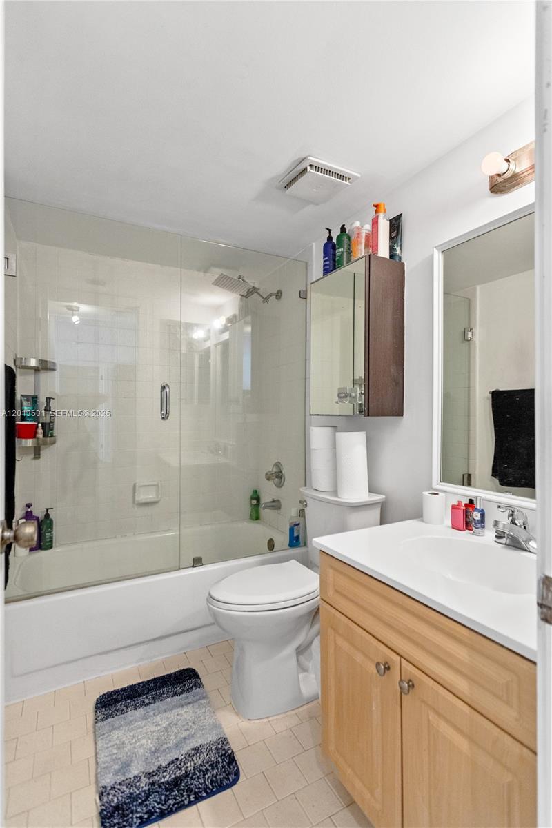 101 Ocean Ln Dr #209 Key Biscayne, FL 33149