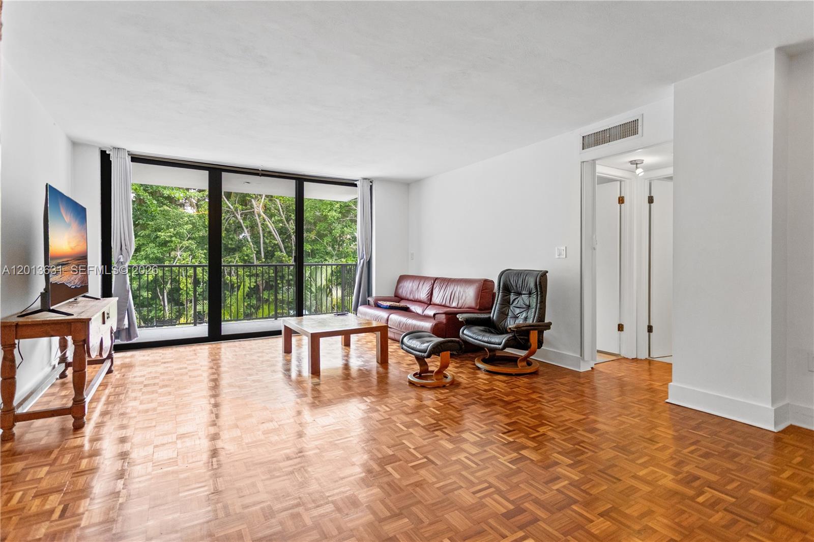 101 Ocean Ln Dr #209 Key Biscayne, FL 33149