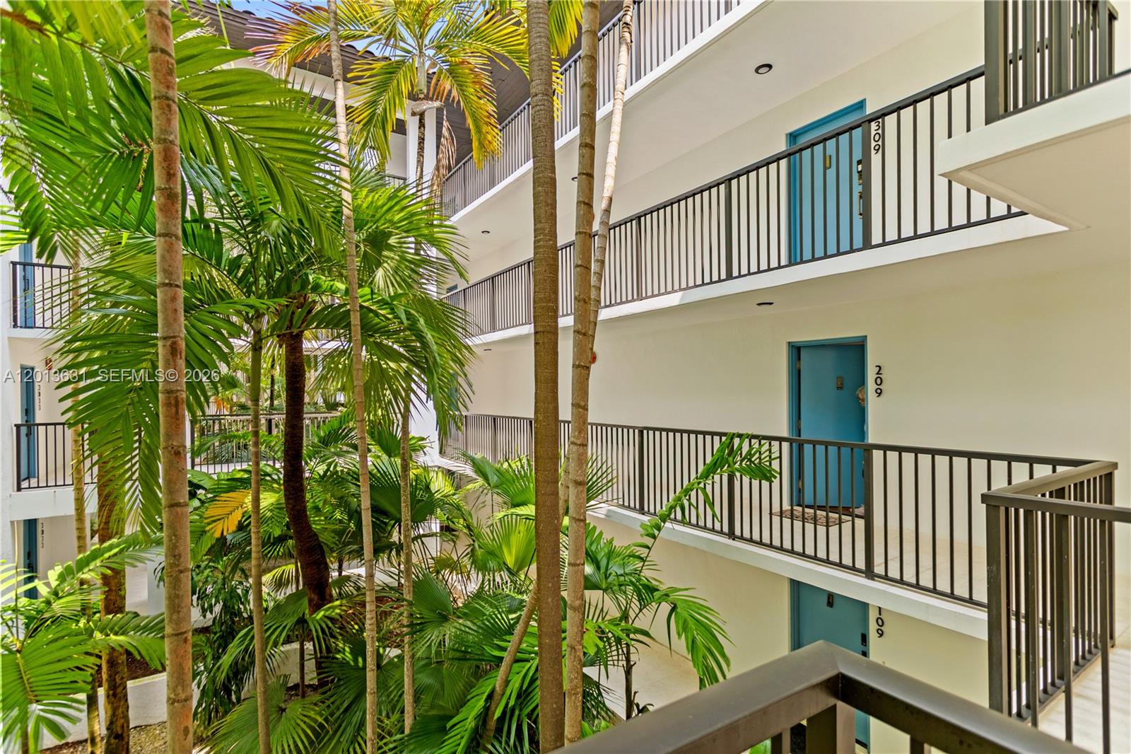 101 Ocean Ln Dr #209 Key Biscayne, FL 33149
