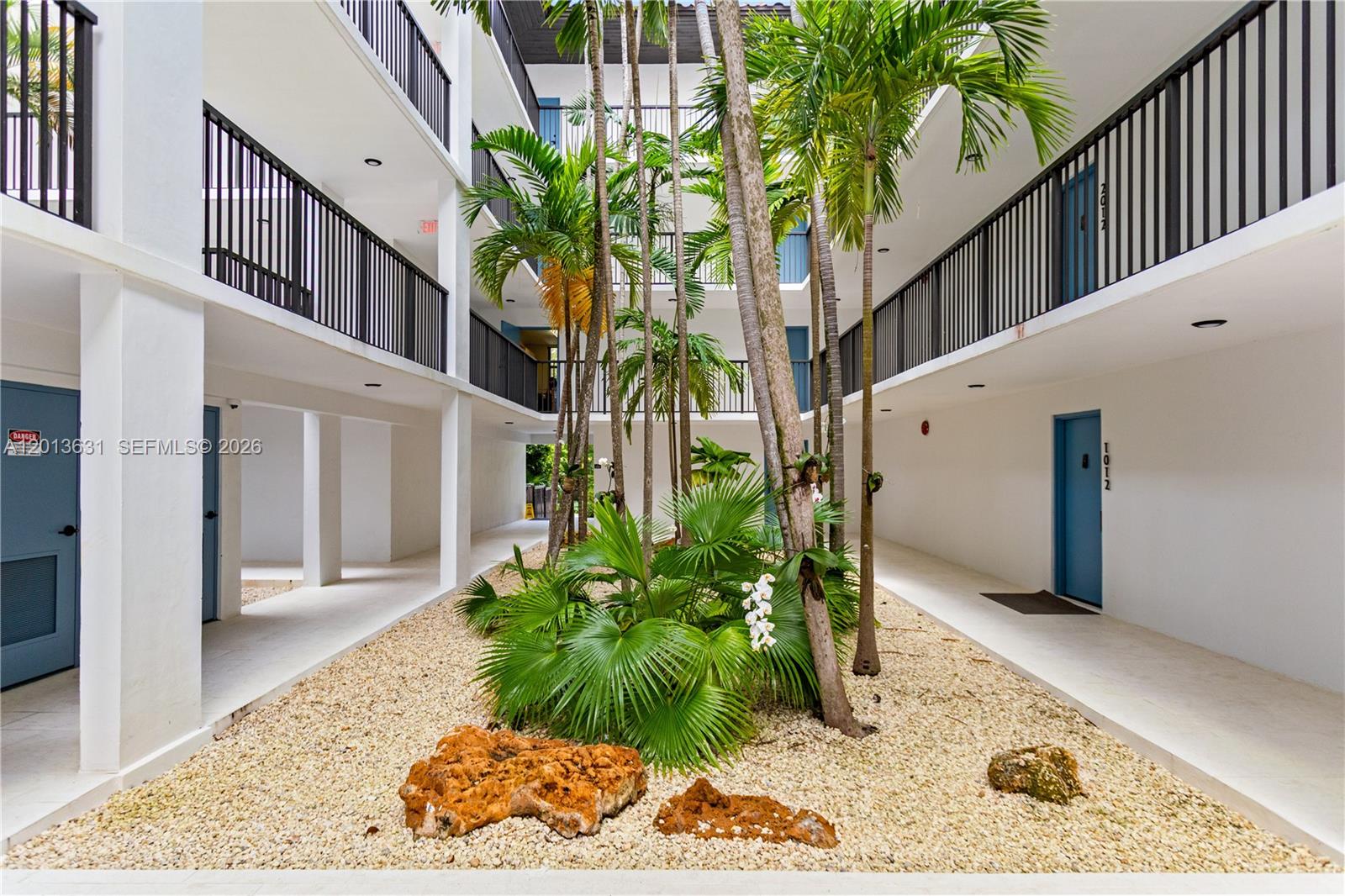 101 Ocean Ln Dr #209 Key Biscayne, FL 33149