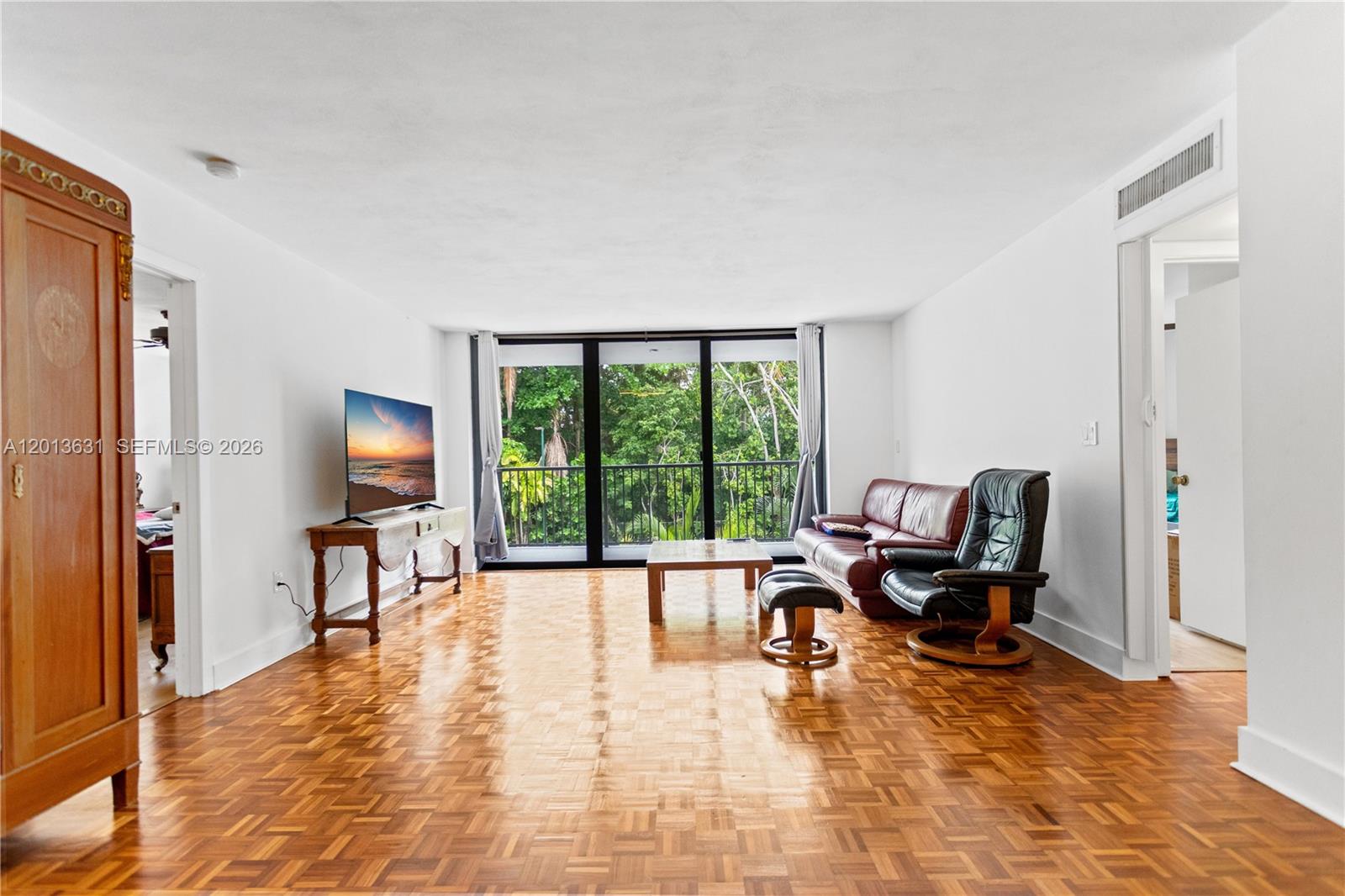 101 Ocean Ln Dr #209 Key Biscayne, FL 33149