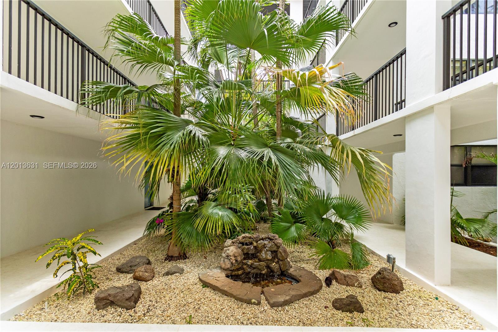 101 Ocean Ln Dr #209 Key Biscayne, FL 33149